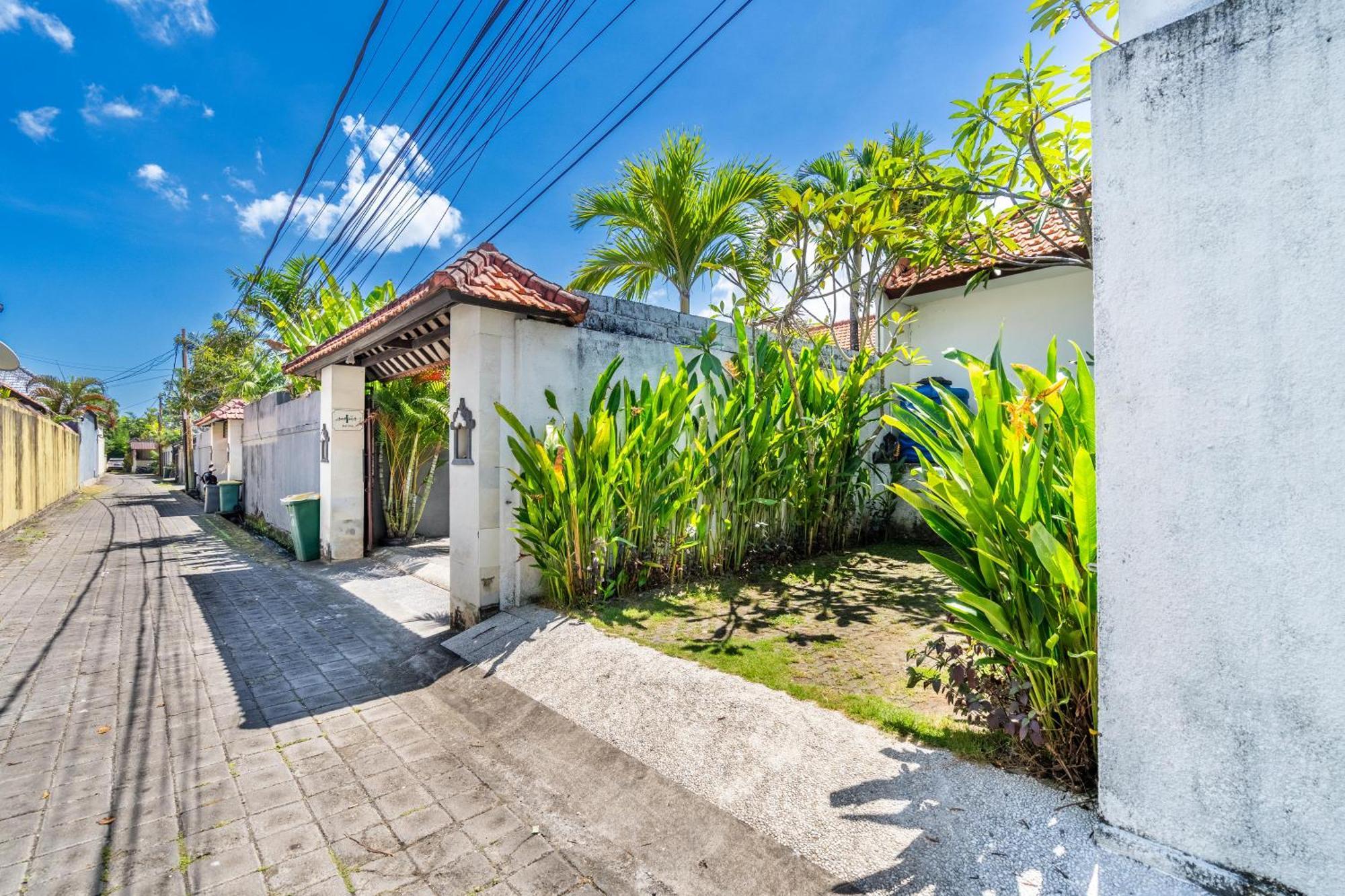 4-Bedroom Pool Villa Near Seminyak Center 외부 사진