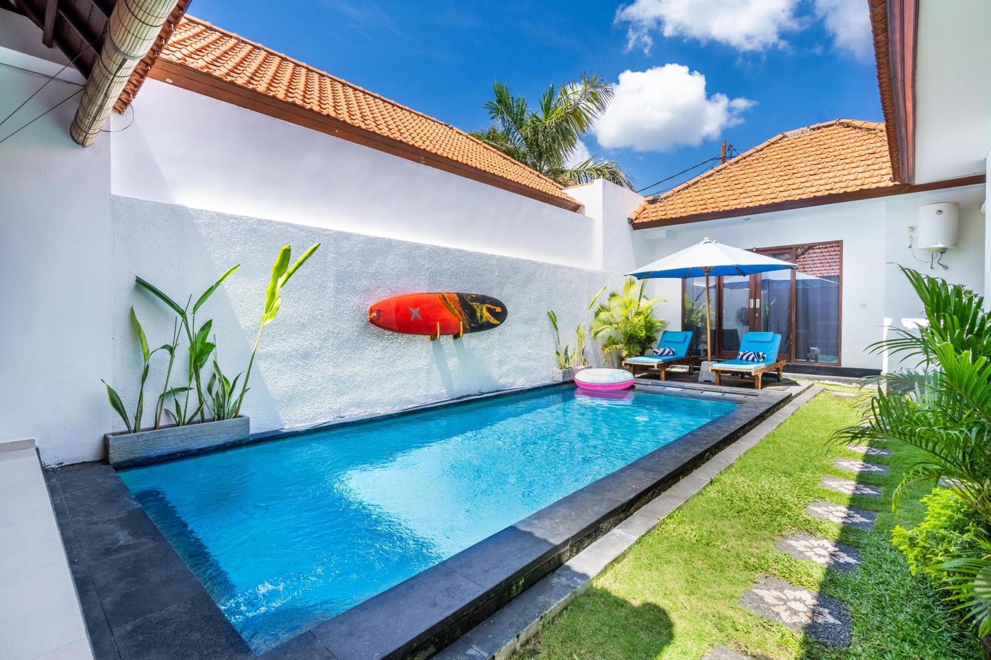 4-Bedroom Pool Villa Near Seminyak Center 외부 사진
