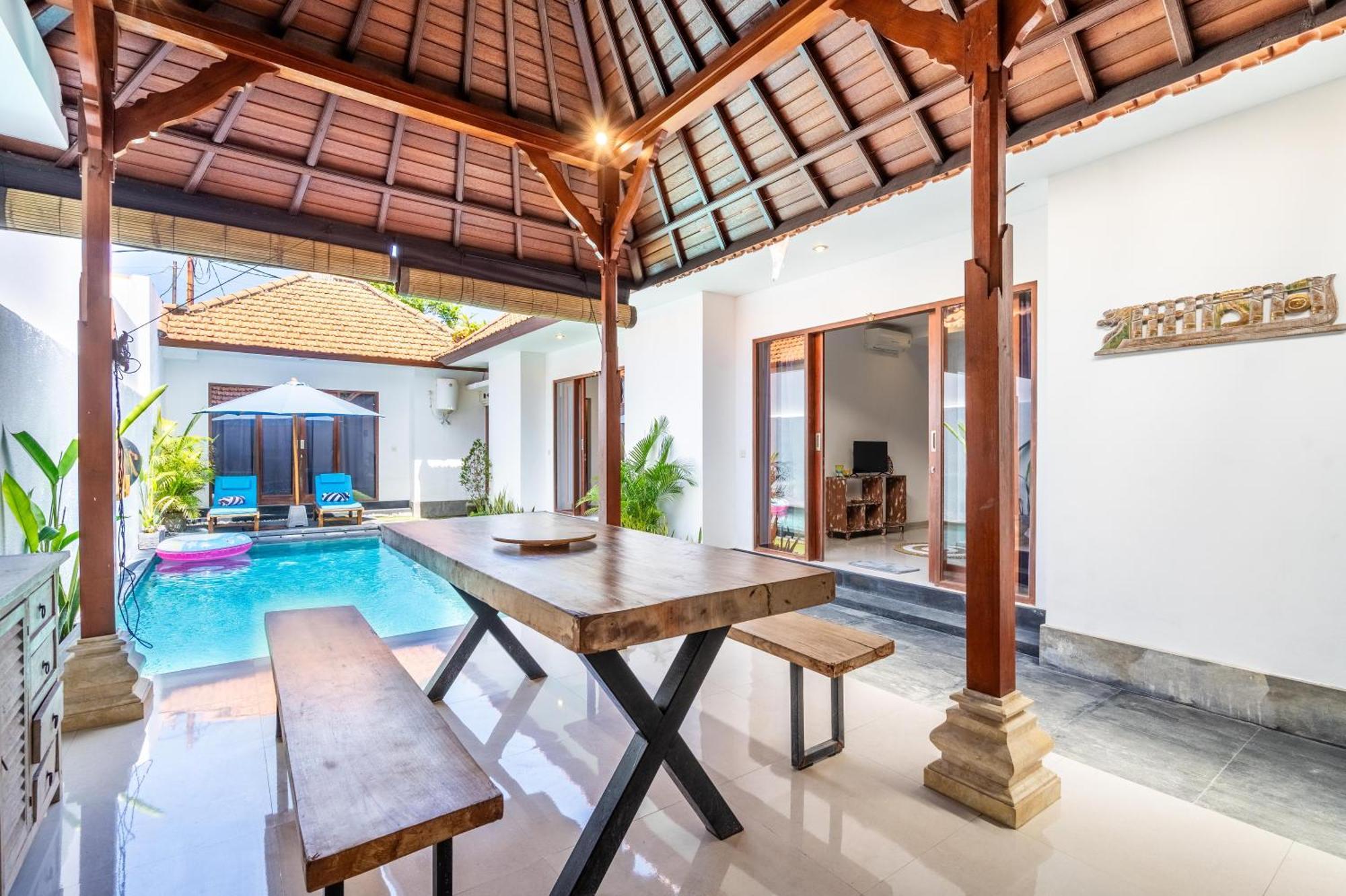 4-Bedroom Pool Villa Near Seminyak Center 외부 사진