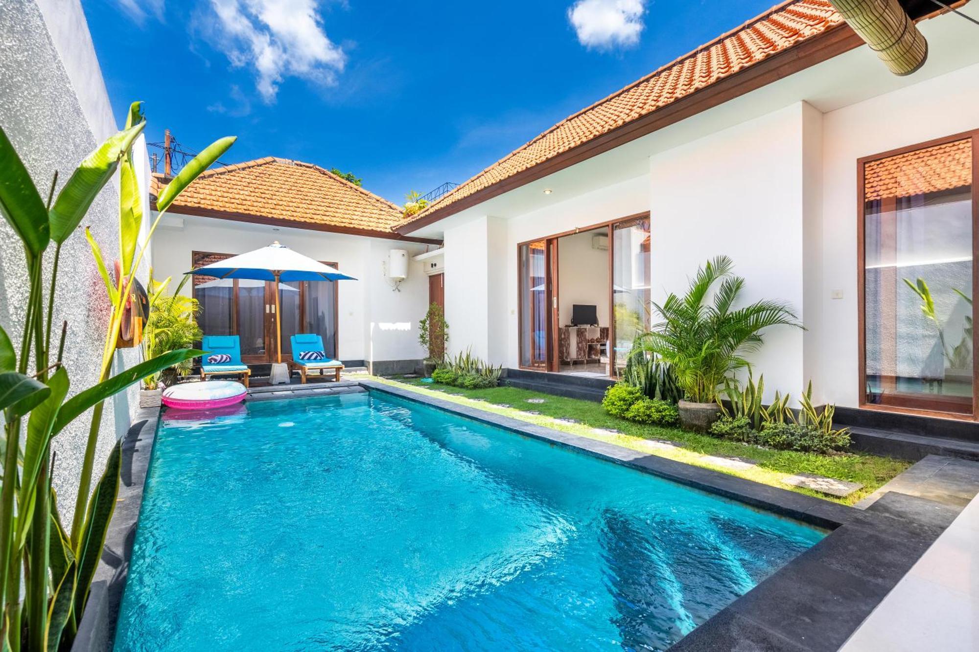 4-Bedroom Pool Villa Near Seminyak Center 외부 사진